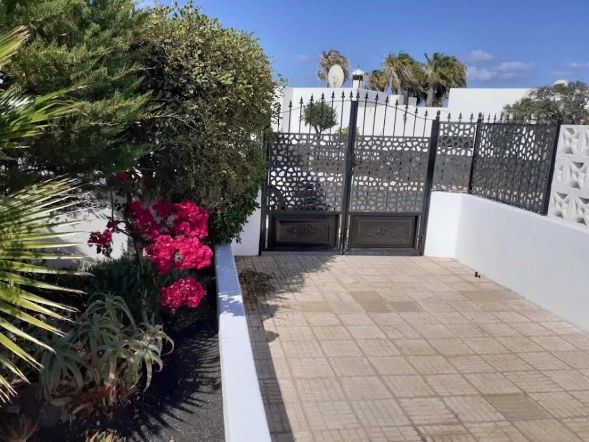 Villa Casa MoJo Puerto del Carmen  0*, Puerto del Carmen (Lanzarote) España